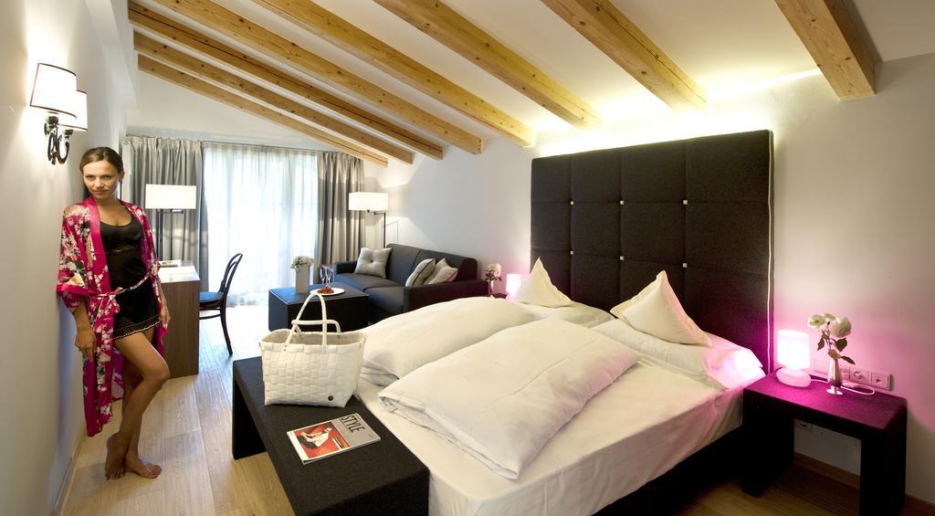 Romantik Hotel Post Нова-Леванте Экстерьер фото