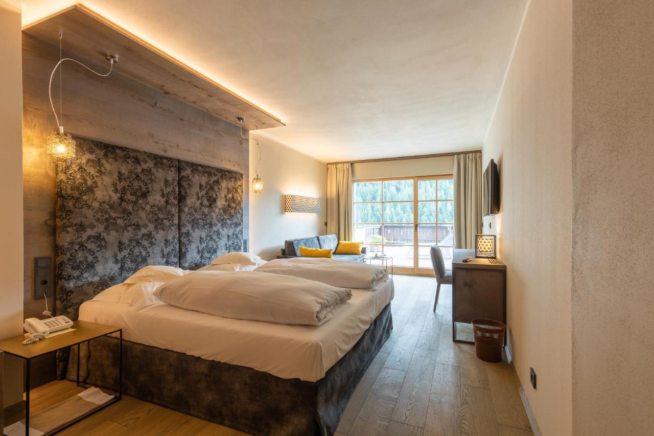 Romantik Hotel Post Нова-Леванте Экстерьер фото